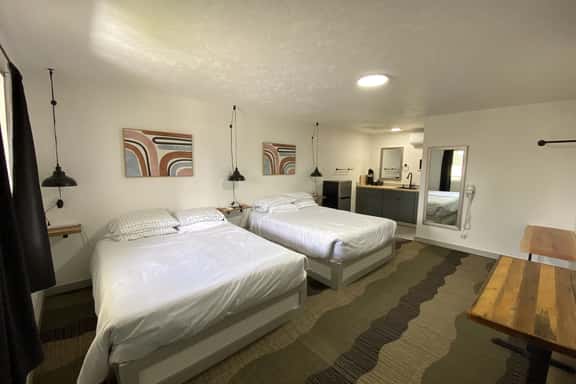 2 Queen Beds Near Silverwood Theme Park | Room 9 - Image 1