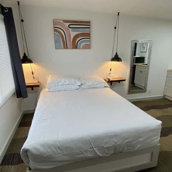 Queen Room Near Silverwood Theme Park | Room 2 - Image 1