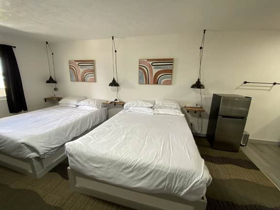 2 Queen Beds Near Silverwood Theme Park | Room 7 - Image 2